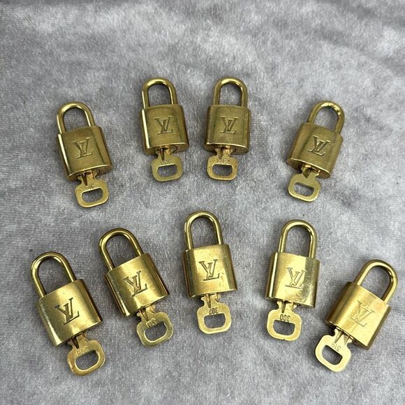 Louis Vuitton Lock & Keys Replacement Gold - Picture 1 of 9